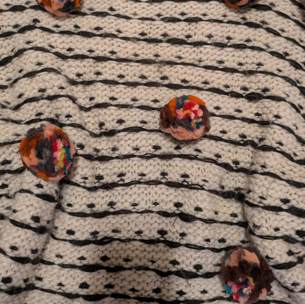 🦋5/25$ Zara Women's Striped Sweater with Pom Poms - Picture 3 of 7